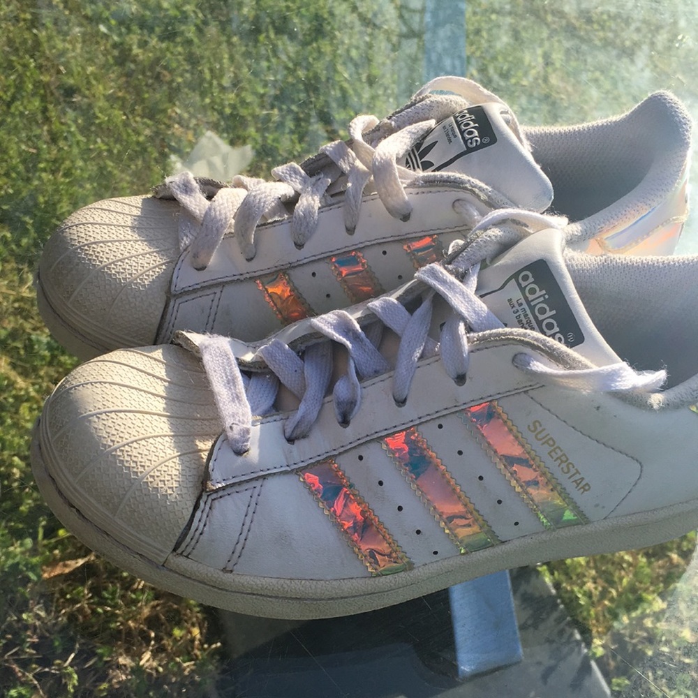 children’s shoes